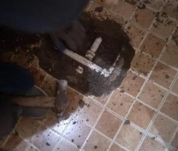 洛川卫生间漏水维修公司为您分享下卫生间渗水如何处理及注意事项